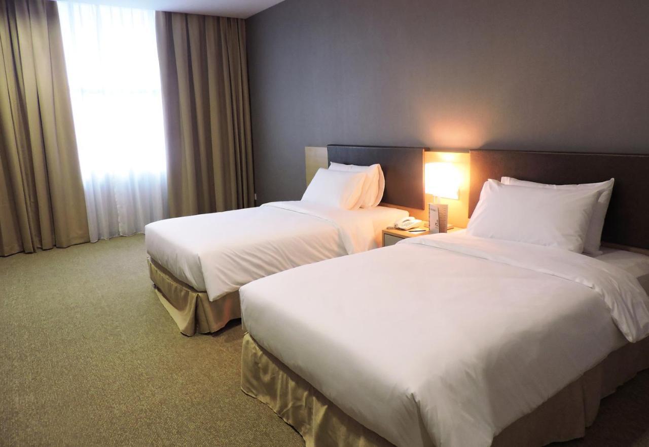 Hotel N°5 Kota Kinabalu Extérieur photo