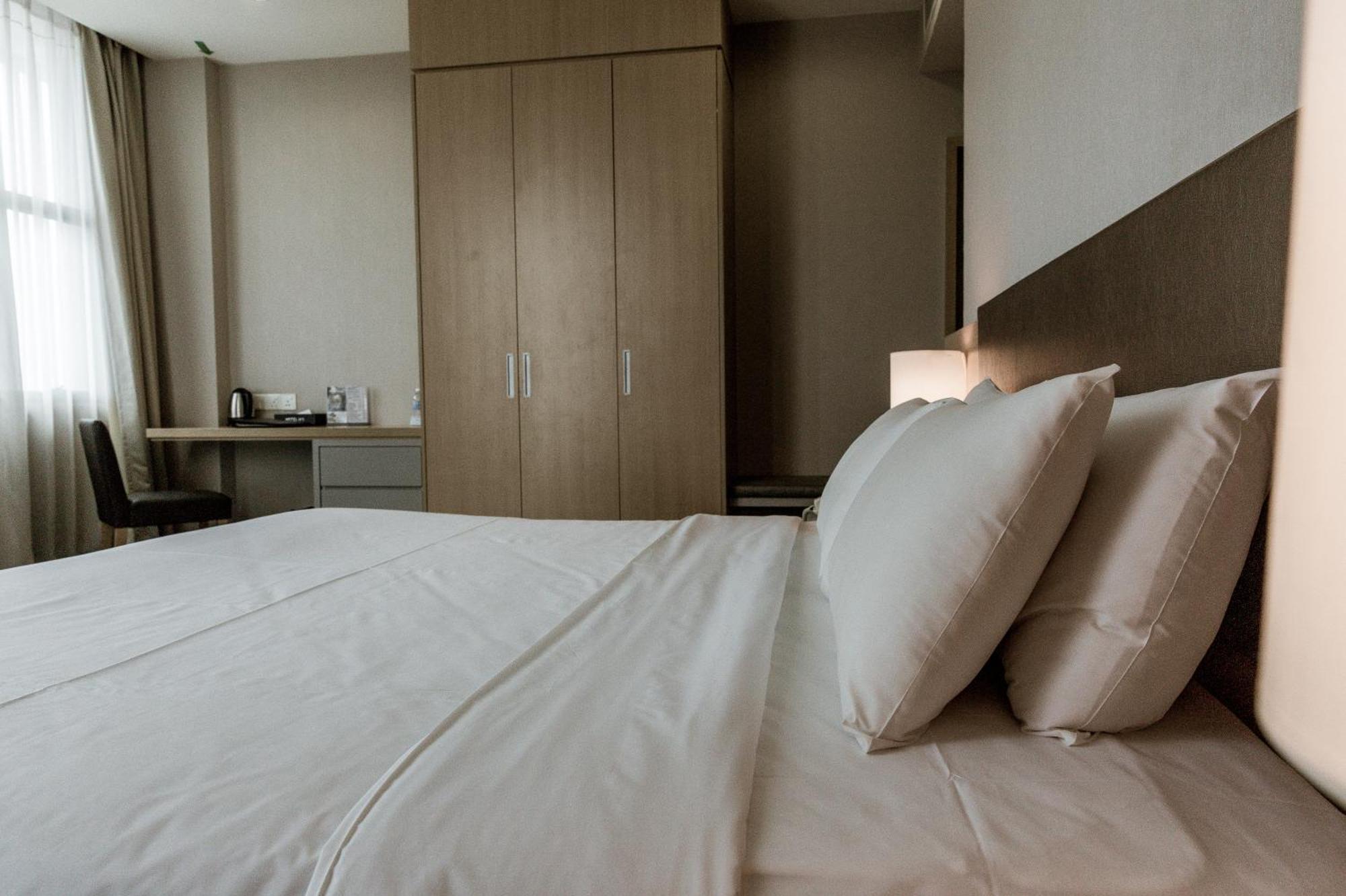 Hotel N°5 Kota Kinabalu Extérieur photo