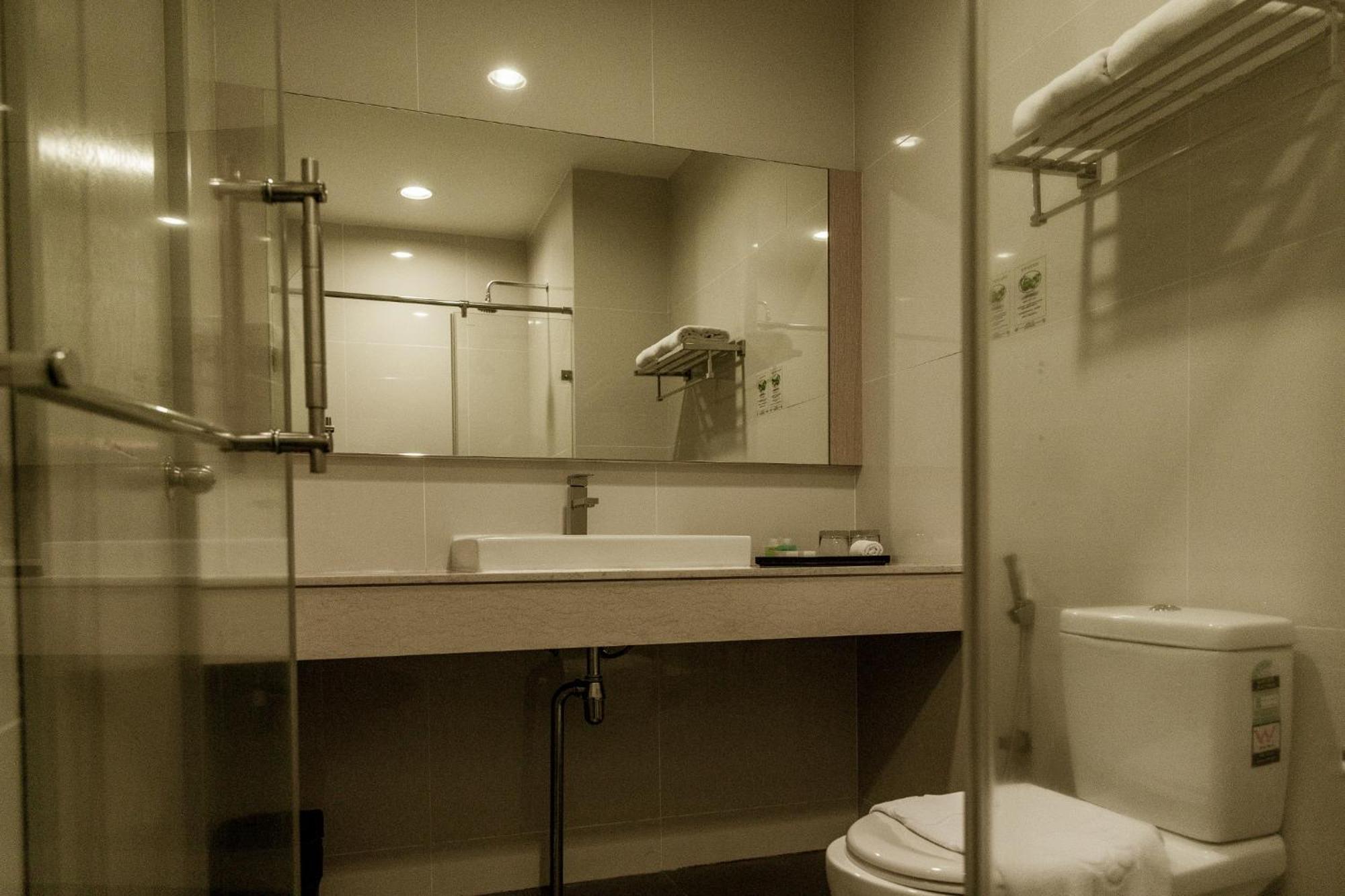 Hotel N°5 Kota Kinabalu Extérieur photo