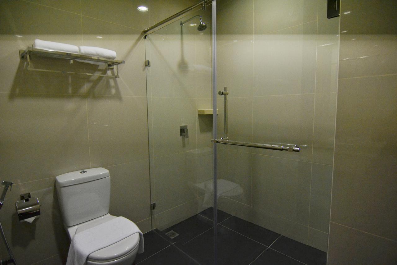 Hotel N°5 Kota Kinabalu Extérieur photo