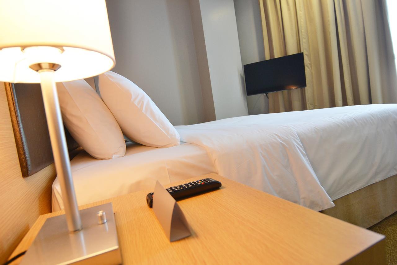 Hotel N°5 Kota Kinabalu Extérieur photo
