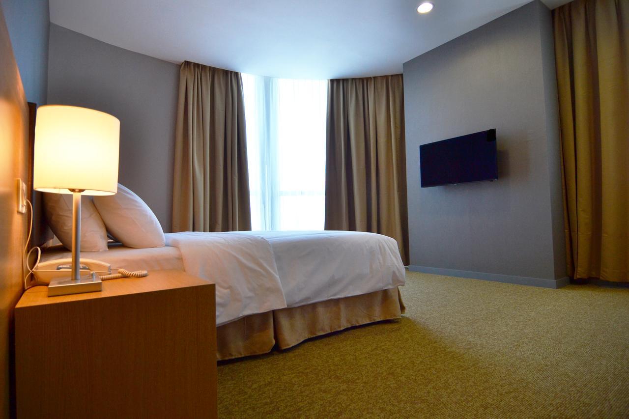 Hotel N°5 Kota Kinabalu Extérieur photo